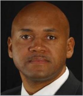 Dr. Christopher L. Howell Howell headshot
